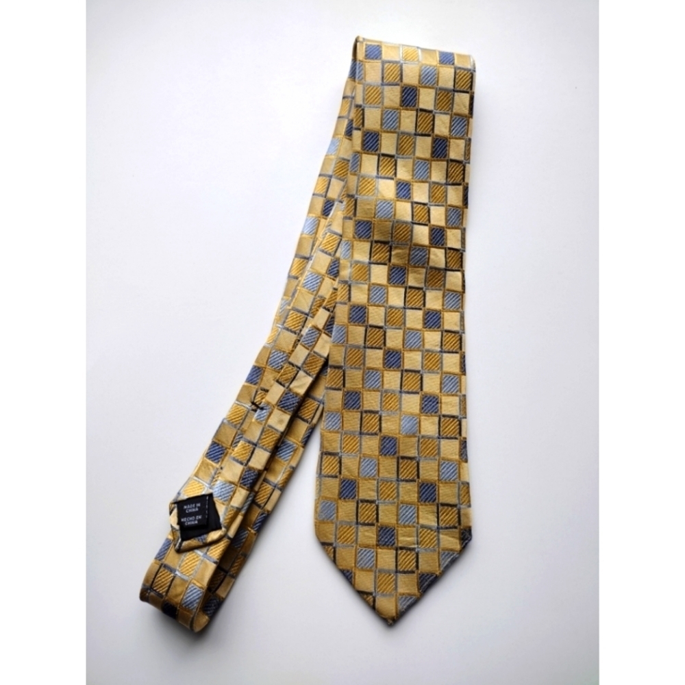 Croft & Barrow yellow silk tie